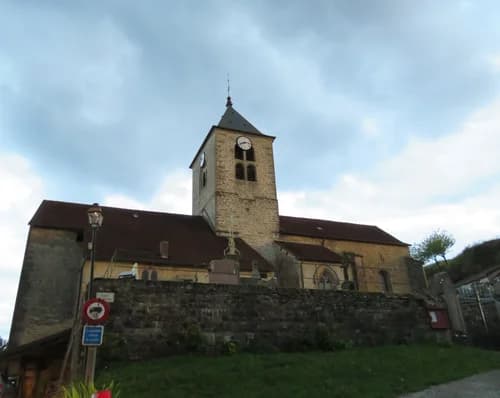 église Saint-Laurent de Saint-Laurent-la-Roche à Saint-Laurent-la-Roche