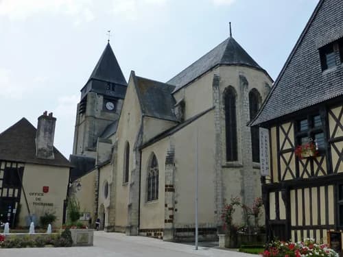 église Saint-Martin d'Aubigny-sur-Nère à Aubigny-sur-Nère
