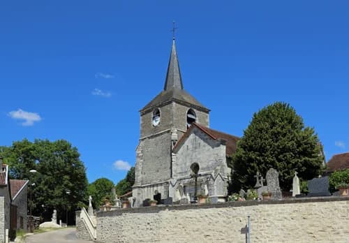 église Saint-Maurice de Rouvres-les-Vignes à Rouvres-les-Vignes