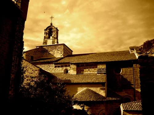 église Saint-Pierre de Blesle à Blesle