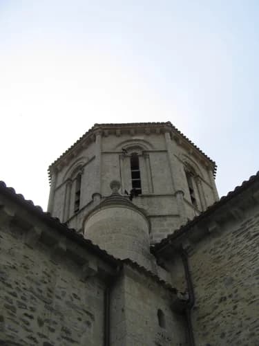église Saint-Pierre de Fenioux à Fenioux