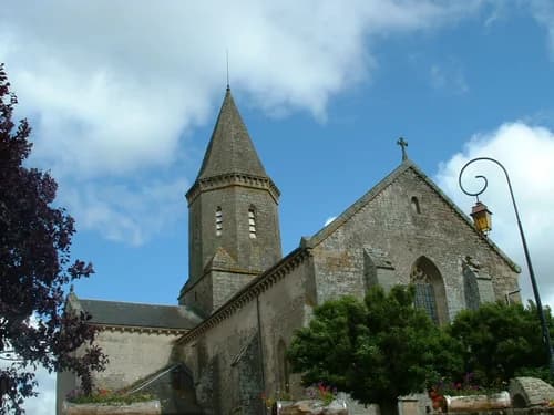 église Saint-Thyrse de Châteauponsac à Châteauponsac