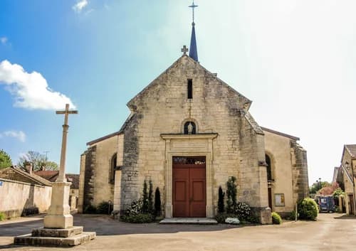 église de la Nativité de Lux à Lux
