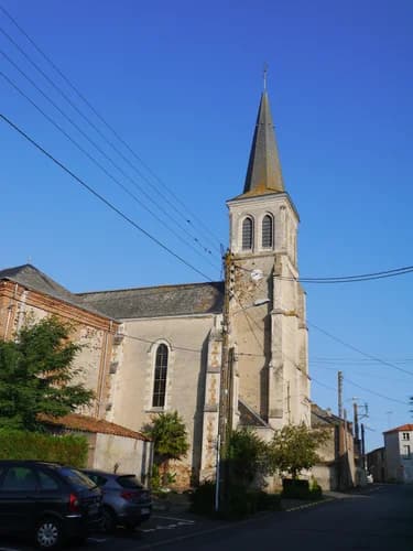église Notre-Dame-de-la-Nativité de Toutlemonde à Toutlemonde