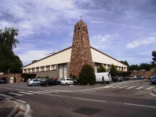 église Notre-Dame-de-la-Paix des Plaines à Saint-Raphaël