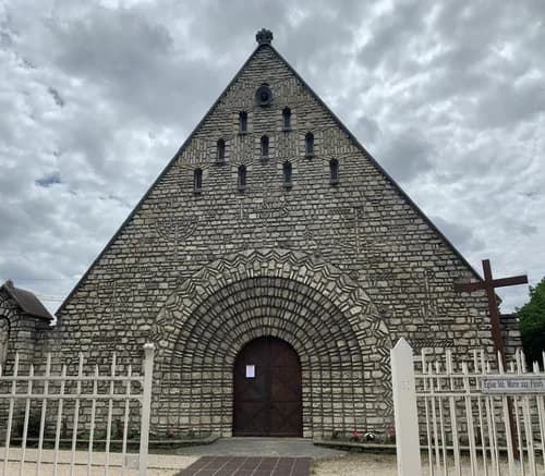 église Sainte-Marie-aux-Fleurs de Saint-Maur-Créteil à Saint-Maur-des-Fossés