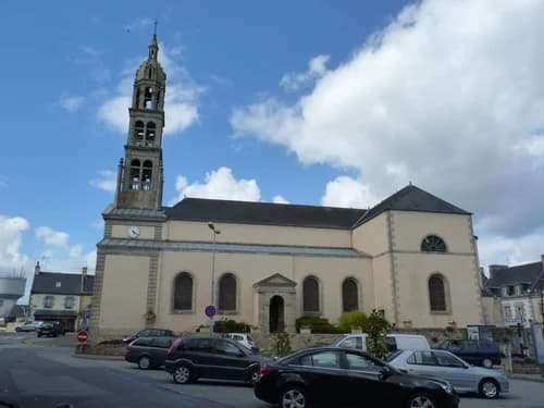 église Saint-Énéour de Plonéour-Lanvern à Plonéour-Lanvern