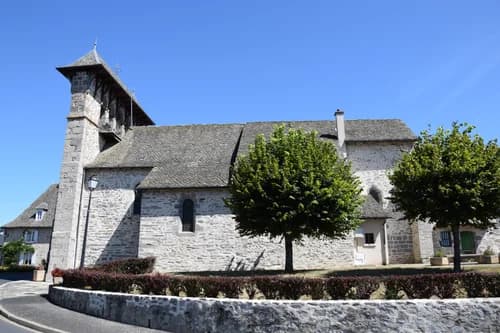 église Sainte-Barbe de Roannes-Saint-Mary à Roannes-Saint-Mary