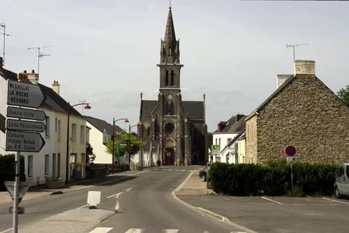 église Sainte-Reine de Sainte-Reine-de-Bretagne à Sainte-Reine-de-Bretagne