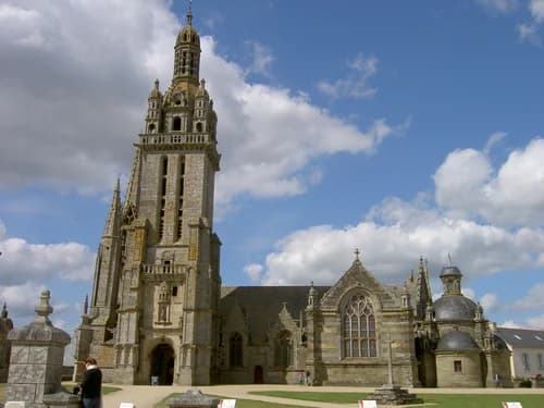 église Saint-Germain-l'Auxerrois de Pleyben à Pleyben