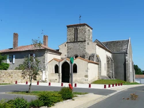 église Saint-Jean-Baptiste de Lhoumois à Lhoumois