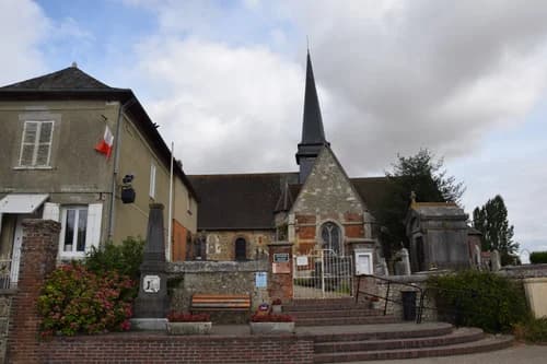 Église église Saint-Martin de Saussay-la-Campagne à Saussay-la-Campagne