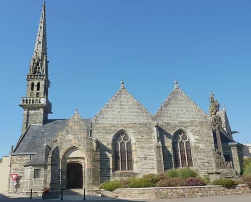 église Saint-Pérec de Lopérec à Lopérec