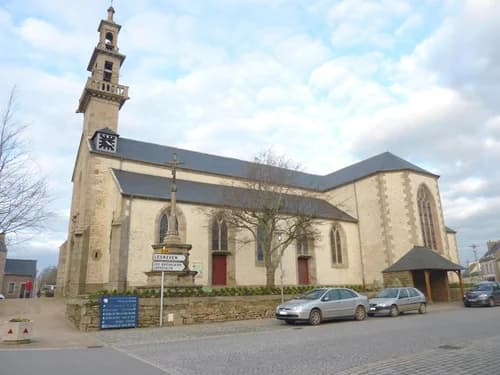 église Saint-Pierre-et-Saint-Paul de Plouvien à Plouvien