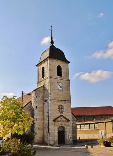 église de la Sainte-Trinité de Mouchard à Mouchard