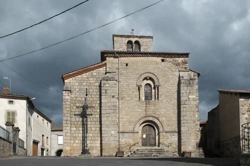 église Saint-Pierre de Champagnac-le-Vieux à Champagnac-le-Vieux