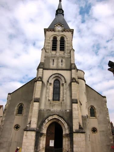 Église église Saint-Maurice-et-Saint-Posen de Châtillon-sur-Loire à Châtillon-sur-Loire