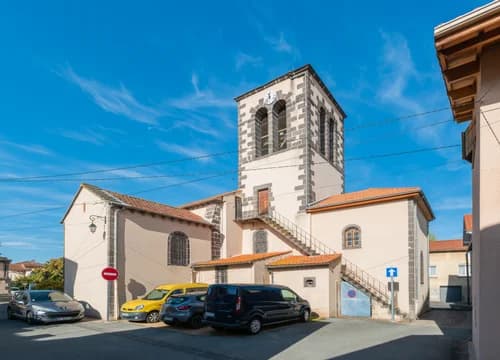 église Saint-Saturnin d'Yssac-la-Tourette à Yssac-la-Tourette