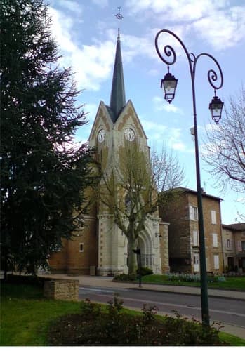 église Saint-Saturnin d'Arnas à Arnas