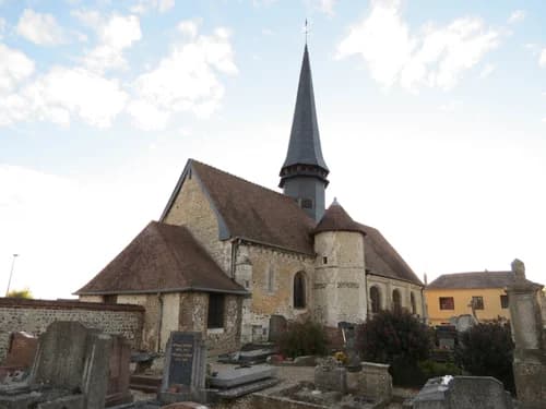 église Saint-Saturnin des Authieux-sur-le-Port-Saint-Ouen à Les Authieux-sur-le-Port-Saint-Ouen