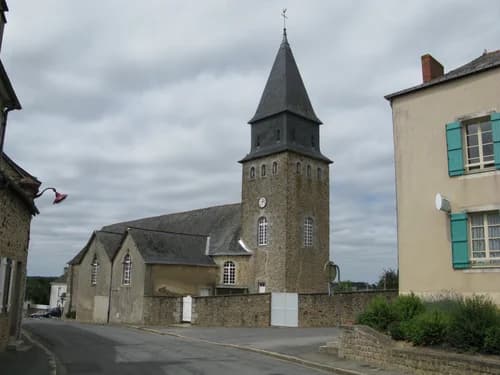 église Saint-Méen-le-Grand de Ruillé-le-Gravelais à Ruillé-le-Gravelais