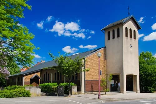 église Notre-Dame-de-Lourdes de Devant-les-Ponts à Metz