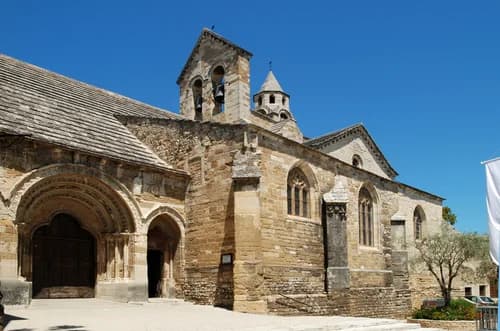 église Notre-Dame-de-Nazareth de Valréas à Valréas