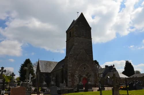 église Saint-Aubin de Saint-Aubin-des-Bois à Saint-Aubin-des-Bois