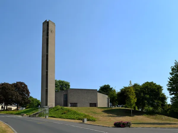 Église de la Nativité-de-Notre-Dame de Cahagnes à Cahagnes